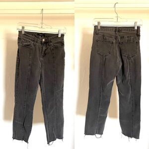 FOREVER 21 Charcoal Gray Seamed Cropped Straight Leg JEANS Size 25